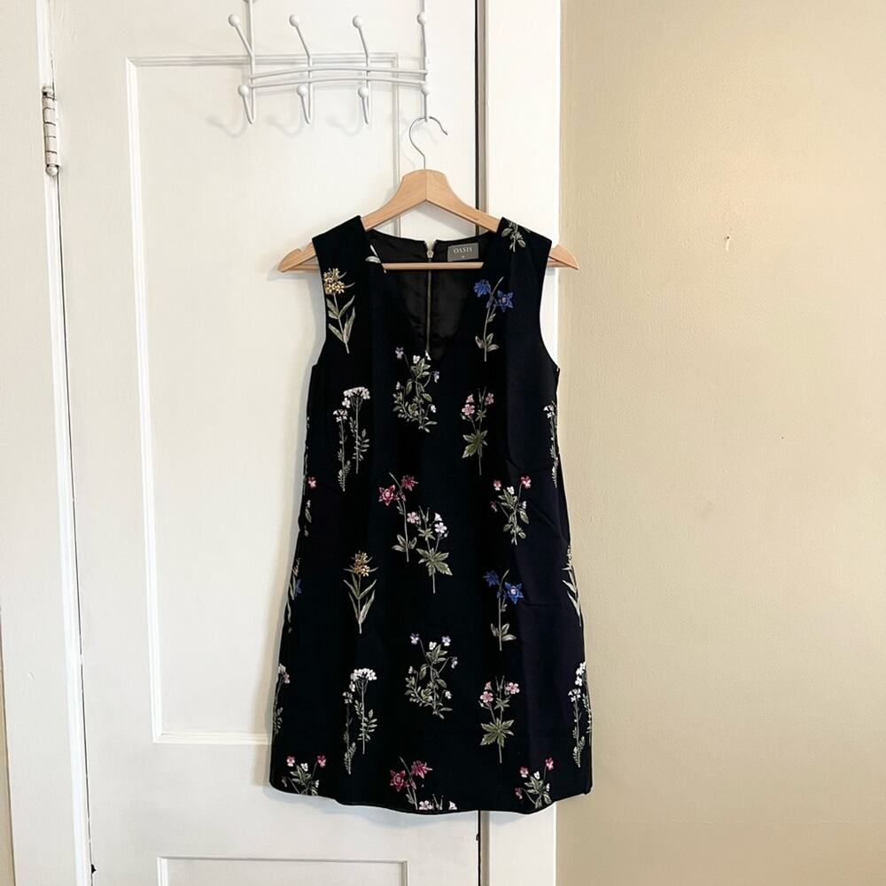 ASOS Black Sleeveless Floral Shift Dress